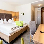 Urdlwirt - & Restaurant 4*