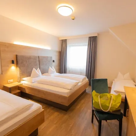 Urdlwirt - & Restaurant Hotel Unterpremstaetten