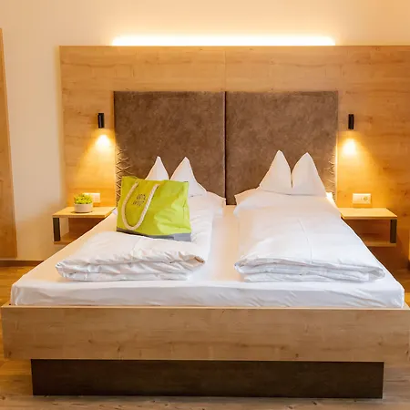 Urdlwirt - & Restaurant 4*