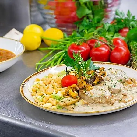 Urdlwirt - & Restaurant 4* אונטרפרמסטאטן