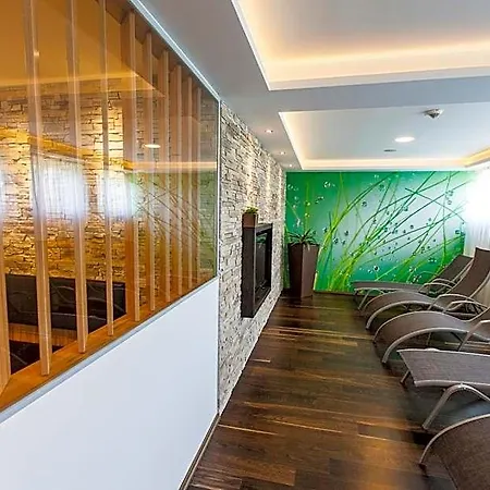 Urdlwirt - & Restaurant 4* אונטרפרמסטאטן