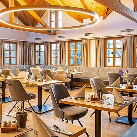 Urdlwirt - & Restaurant 4* אונטרפרמסטאטן