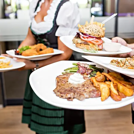 Urdlwirt - & Restaurant فندق
