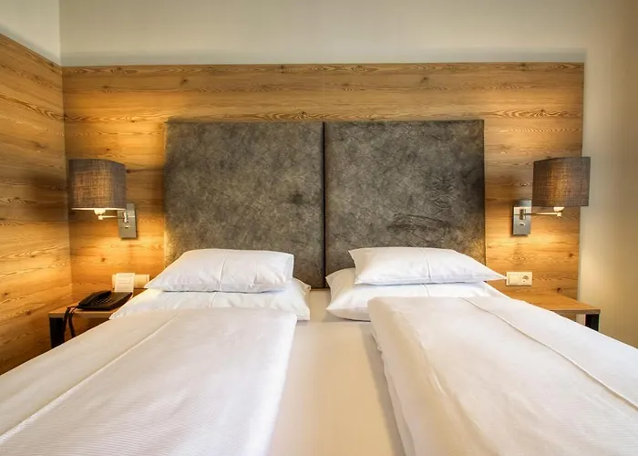 Urdlwirt - & Restaurant 乌特普伦斯塔滕